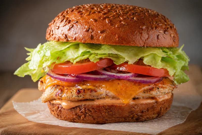 Kyllingeburger med frost kyllingebøffer